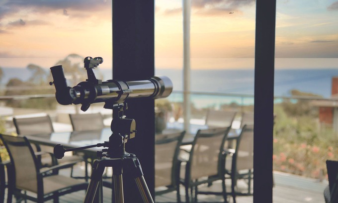 Dromana House | Welcome to our beautiful home at the top of the hill in Dromana
