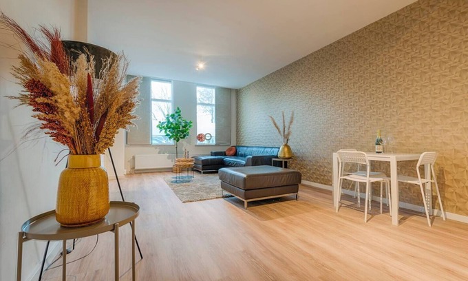 Municipality of Tilburg Apartment | Welcome to our spacious and charming home in the Museum Quarter!