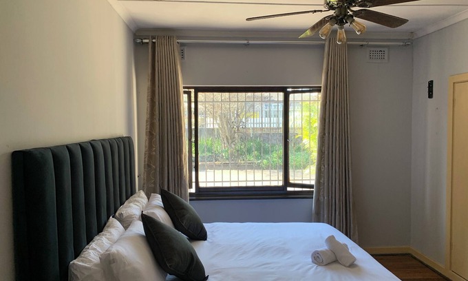 South Durban House | Welcome to Palm Haven on Sarnia, your urban retreat in the heart of Bellair.