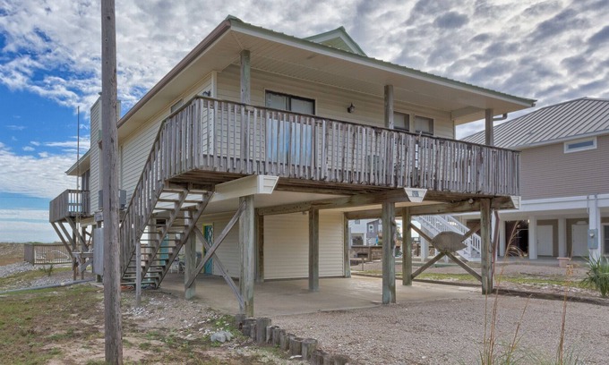 East End House | Welcome to Pelican Pass!