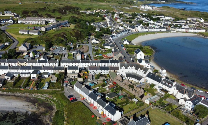Laphroaig House | Welcome to Scotland's whisky island