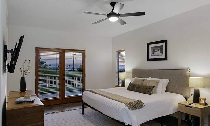 Shadow Ridge House | Welcome to the Hokum House! Incredible city and mountain views.