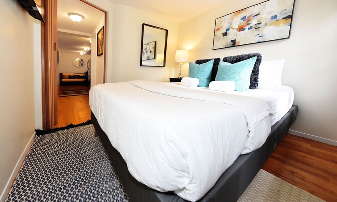 Chelsea Apartment | Welcome to the Chelsea Charmer