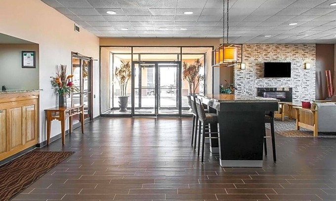 East Las Vegas Apartment | Welcome to the Comfort Inn hotel in Las Vegas New Mexico .