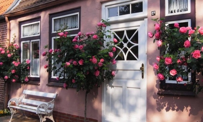 Friedrichstadt House | * Welcome to the Dutch town of Friedrichstadt*