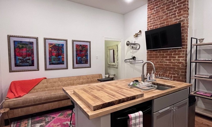 Uptown Historic District House | Welcome to the JazzNest!
