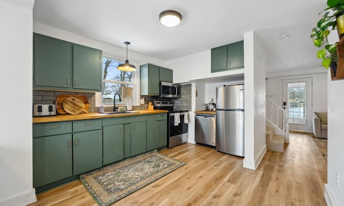 Crystal Beach House | Welcome to The Palms! Your summer retreat ~Hot tub