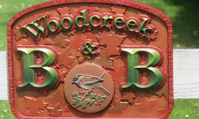 North Saanich Apartment | Welcome to Woodcreek B&B, a tree top retreat, home away from home