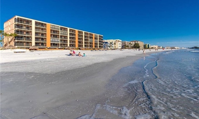 Madeira Beach Condo | Welcome to Your Oceanfront Paradise in Madeira Beach!