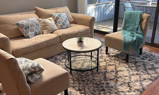 Birch Bay Condo | Welcoming 2-bedroom condo close to the beach in charming Birch Bay.