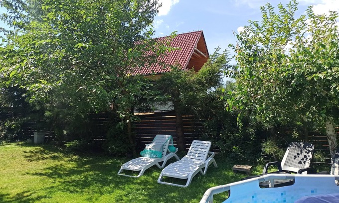 Głuchołazy House | Welcoming 4-bedroom house with WiFi in Łąka.