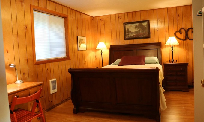 Central Oregon House | Welcoming 5-bedroom house in the Whitaker neighborhood with WiFi in Eugene.