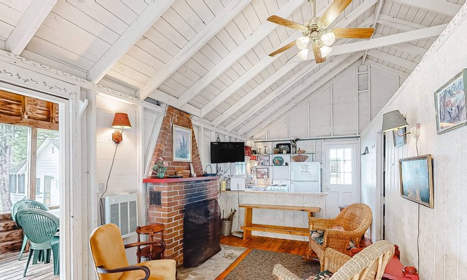 Moultonborough Cottage | Welcoming cottage with lake views, grill, community dock, beach access & firepit