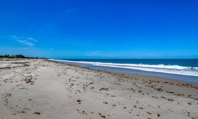 Fort Pierce House | Welcoming house in Fort Pierce with central AC & W/D