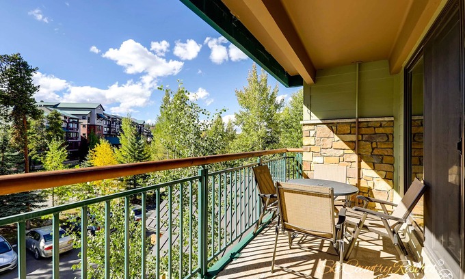 Peak 9 Condo | Well Appointed, Centrally Located Condo in Breck. Wi-Fi, Parking TE313