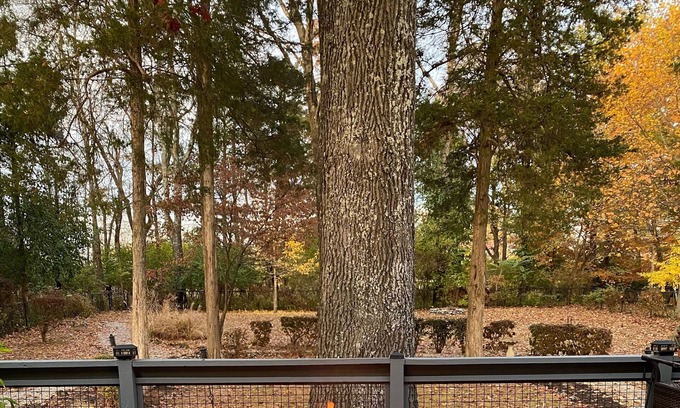 Crestwood House | Well-appointed & located wooded retreat only11 miles to PGA!