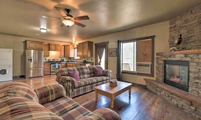 Sterling House | Well-Appointed Sterling Casita with Full Kitchen!