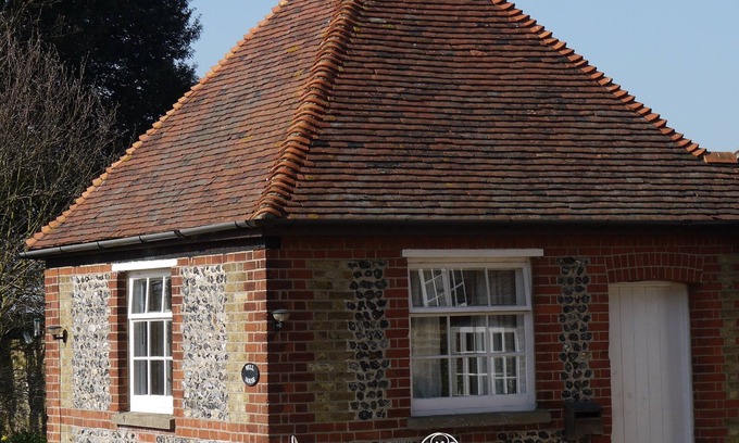 Manston Cottage | Well Cottage, a one bedroom self-catering holiday cottage all on one level.