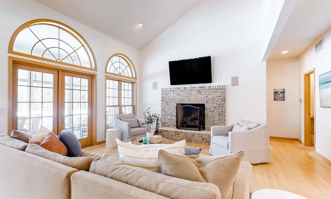 Grand Beach House | Well-equipped home with private beach access, outdoor pool, hot tub, sauna, WiFi