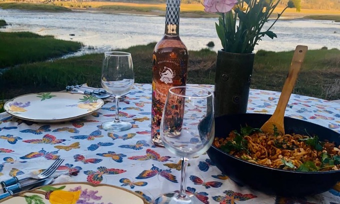 Wellfleet Cottage | Wellfleet Harbor Waterfront-Duck Creek Cottage