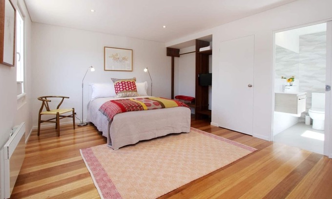 North Hobart House | Wellington Cottage - walk North Hobart restaurants