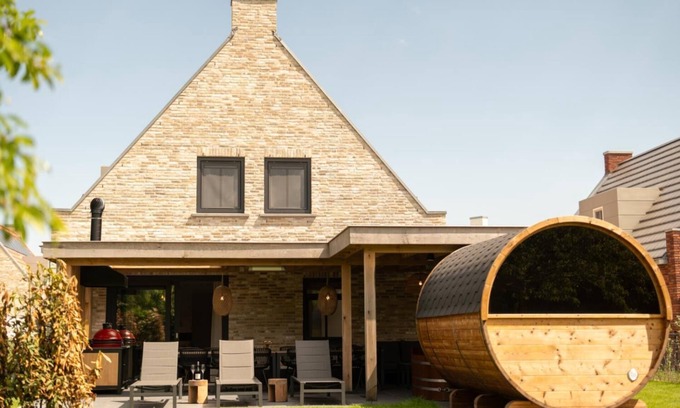 Thorn Villa | Wellness 12p - Six Bedroom Villa, Sleeps 12