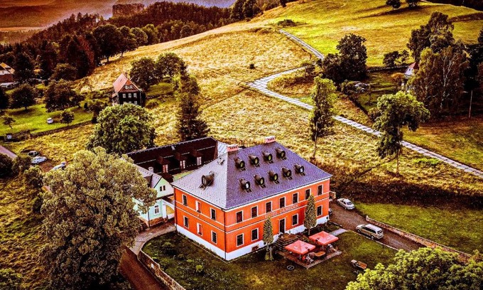 Jetrichovice Hotel | Wellness Hotel Zámeček