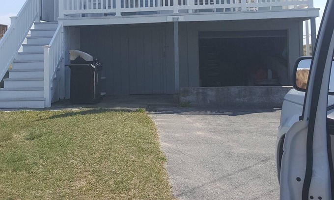 Wells Beach House | Wells Beach Oceanfront fully renovated beach house