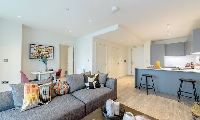 Wembley Park Apartment | Wembley 3 Bed, 2 Bath Apartment