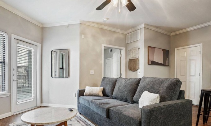 West Campus Apartment | West Campus Accommodations + Pool + King Bedrooms