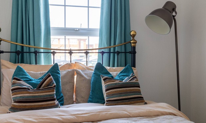 Dartford House | West Dartford Teal House