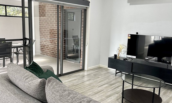 West Footscray House | West Footscray Townhouse for 4! 10km from Melbourne CBD!