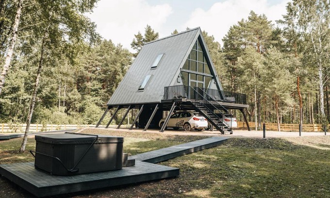 Bernati House | West House