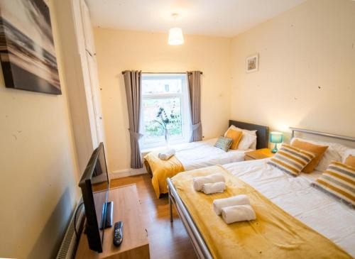 Clowne House | West Lea House