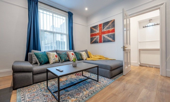 Acton House | West London Period Home