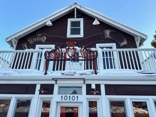Downtown Hotel | West River House