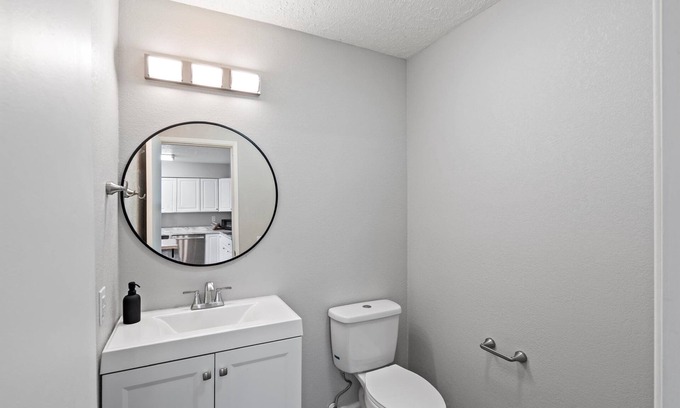 Downtown Anchorage House | Westchester Lagoon Getaway