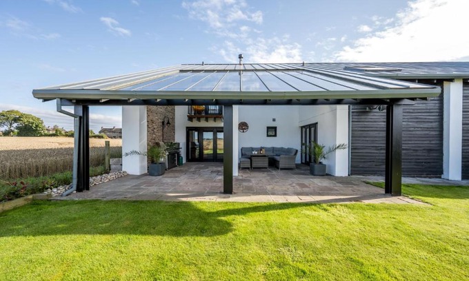 Arbroath House | Wester Den