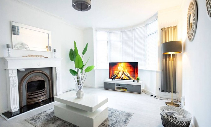 Nottingham House | Western Boulevard, Nottingham