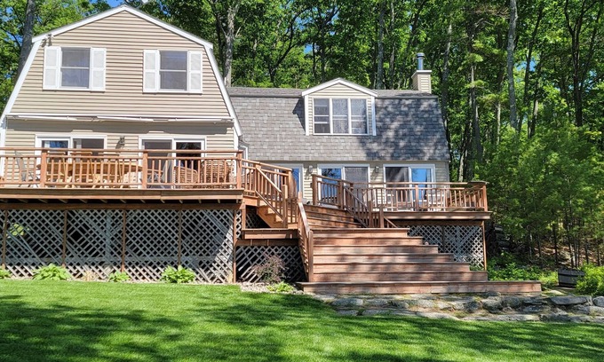 Alton Bay House | Western exposure Rattlesnake Island Home With Breathtaking Views - Boat Required