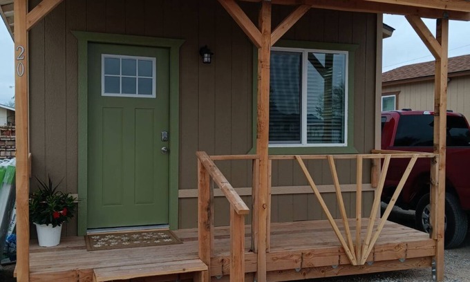 Quartzsite Cabin | Western Themed Tiny Homes/Cabins