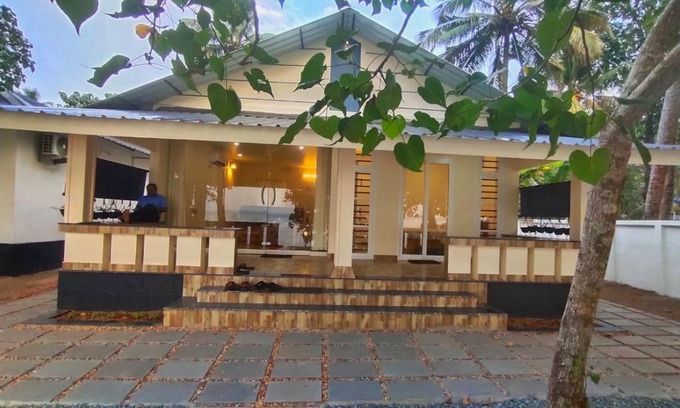 Munroe Island House | Westland Villas