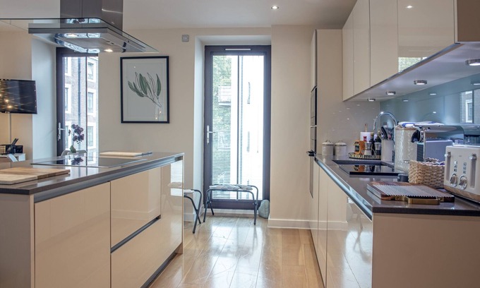 Vincent Square Apartment | Westminster two bed two bath