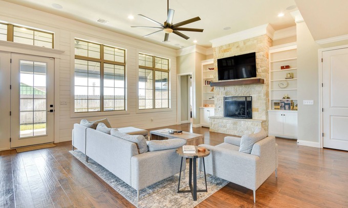 Amarillo House | WFH-Friendly Amarillo Home w/Furnished Patio!