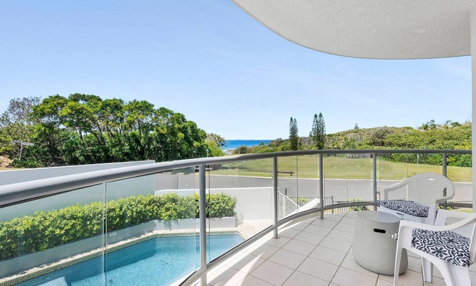 Yaroomba Apartment | Whale Point Idyllic apartment Hideaway located in Point Arkwright with Ocean Views
