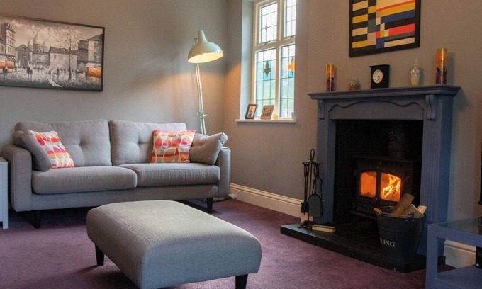 Chorlton-cum-Hardy House | Whalley Range Gem: Elegant 3-Bed Edwardian Home