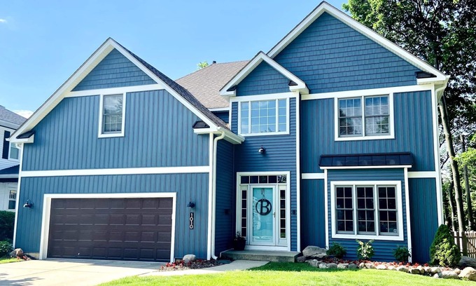 Wheaton House | Wheaton, IL