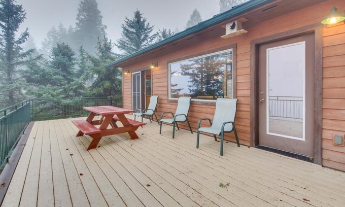 Woods Bay House | Wheeler's Flathead Lakehouse