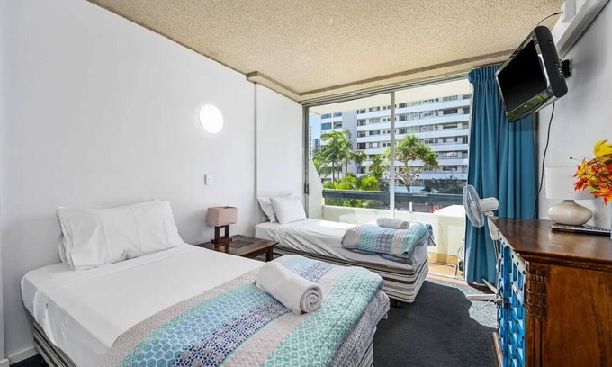 Broadbeach Apartment | When location matter -Broadbeach