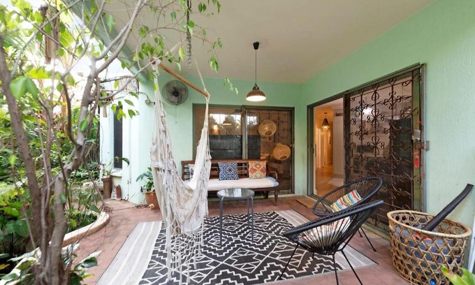Larrakeyah Apartment | Where Enchanted Garden meets Tropical Paradise